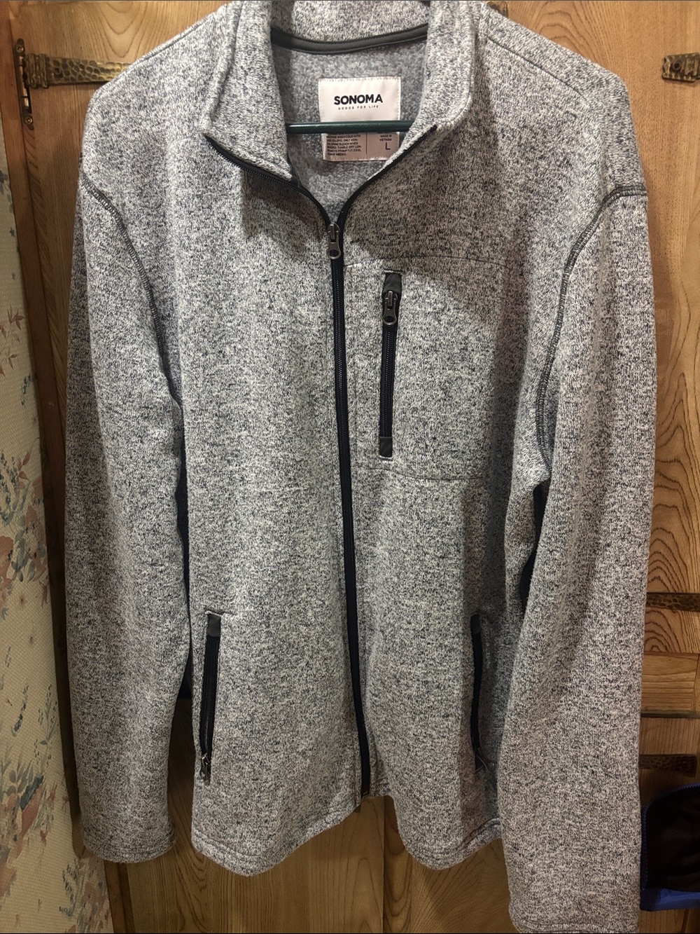 gray fleece jacket size -Large